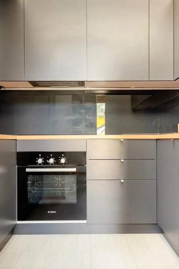 Design Spacious Loft In Navigli - Hosted By Sweetstay Milan Italy